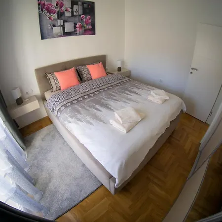 Emilija 1 特雷比涅