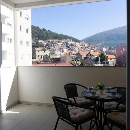 Lägenhet Apartman Emilija