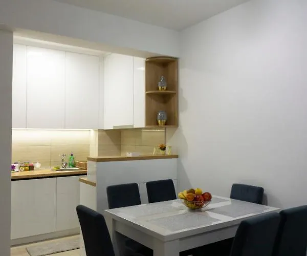 Emilija شقة تريبينيي