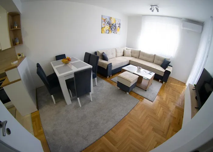 Emilija شقة تريبينيي