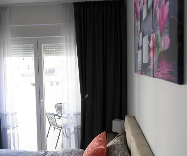 Emilija * تريبينيي