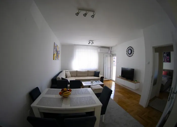 Emilija شقة تريبينيي